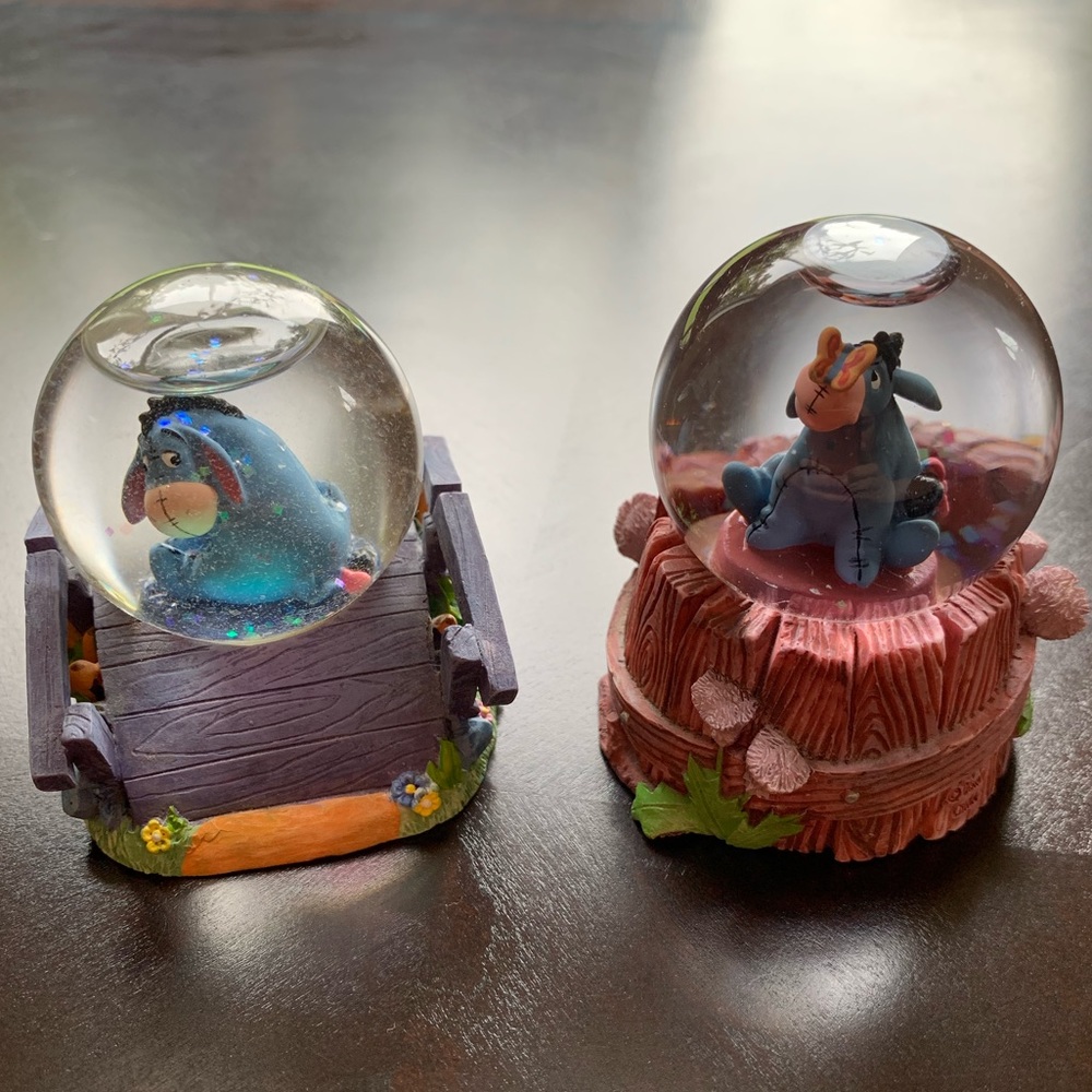 Eyeore Disney snowglobes